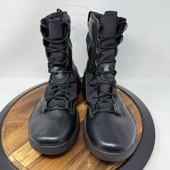 Nike Black Men\'s Boots